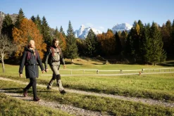 Damenhose Unlimitech aus Stretch-Twill