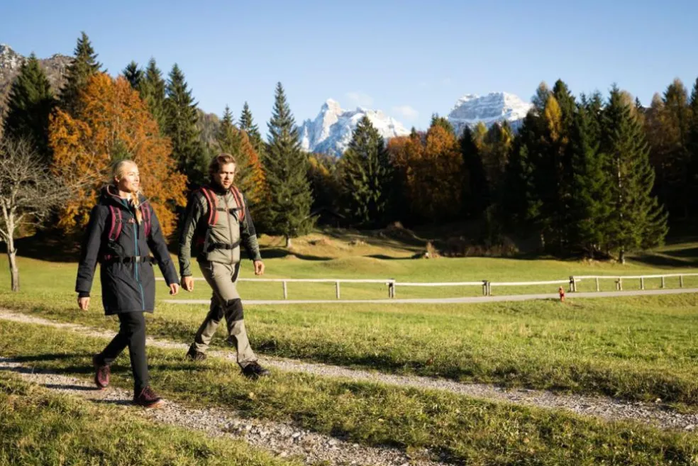 Damenhose Unlimitech aus Stretch-Twill