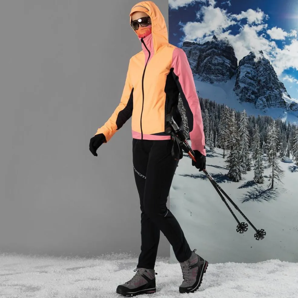 Damenhose Unlimitech aus Stretch-Twill