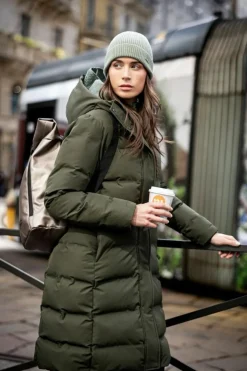 Damenmantel mit fester Kapuze