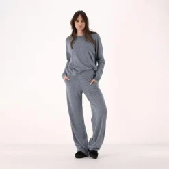 Damenpullover mit Bateau-Ausschnitt aus meliertem Jersey