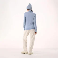 Damenpullover mit Rollkragen aus Light Tencel Merino