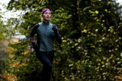 Hybride Damenjacke mit abnehmbaren ärmeln