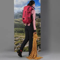 Hybride Damenjacke mit abnehmbaren ärmeln