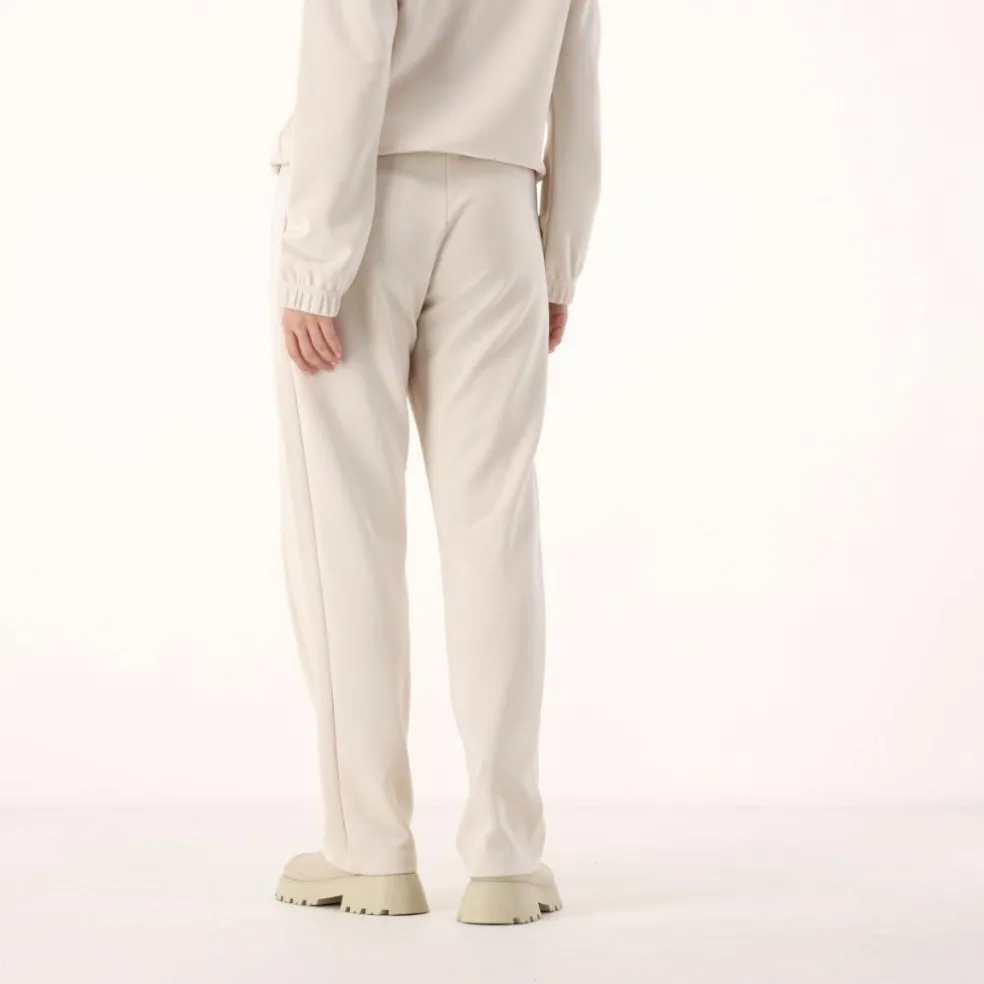 Lange Damenhosen im Regular Fit aus Modal mit matt glänzendem Finish